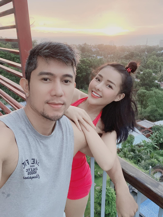 Lương Bằng Quang tự so sánh ảnh trước và sau khi làm nhân viên dọn vệ sinh, tiết lộ đang bị nhiều người xa cách - Ảnh 7. Lương Bằng Quang tự so sánh ảnh trước và sau khi làm nhân viên dọn vệ sinh, tiết lộ đang bị nhiều người xa cách - Ảnh 7.