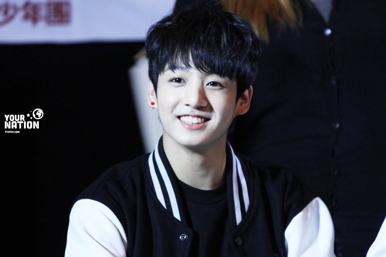 Cuộc đời huy ho&agrave;ng của Jungkook (BTS): Mỗi năm 1 đỉnh cao mới, 16 tuổi debut v&agrave; trở th&agrave;nh Đặc ph&aacute;i vi&ecirc;n Tổng thống khi vừa 24 - Ảnh 1.