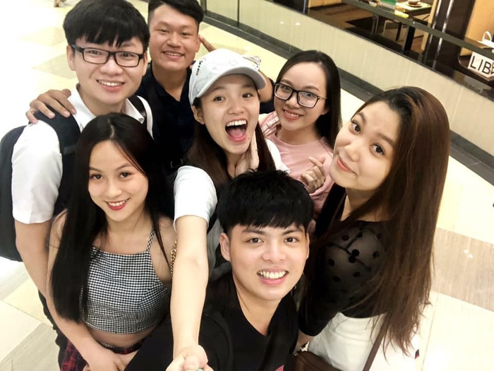 Dàn sao nhí đình đám của Gia Đình Phép Thuật sau hơn 10 năm: Người vào tuyến đầu chống dịch, người đã là mẹ bỉm sữa - Ảnh 7. Dàn sao nhí đình đám của Gia Đình Phép Thuật sau hơn 10 năm: Người vào tuyến đầu chống dịch, người đã là mẹ bỉm sữa - Ảnh 7.