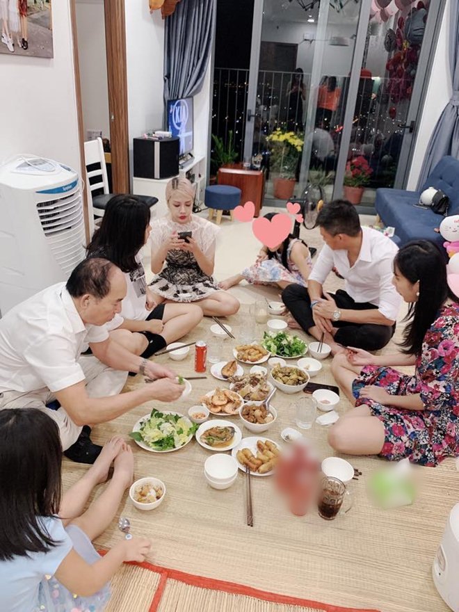 Em gái Công Vinh thốt lên 3 chữ thể hiện rõ thái độ giữa lúc chị dâu livestream sao kê 177 tỷ đồng! - Ảnh 6. Em gái Công Vinh thốt lên 3 chữ thể hiện rõ thái độ giữa lúc chị dâu livestream sao kê 177 tỷ đồng! - Ảnh 6.