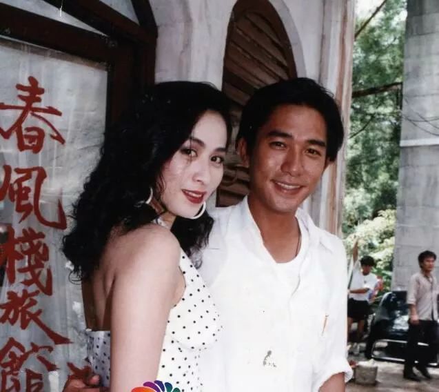 Lưu Gia Linh: Chị đại Cbiz cướp bồ bạn thân, tủi nhục vì bị mafia cưỡng hiếp sau 3 tiếng mất tích bí ẩn và cú twist ở tuổi 55 - Ảnh 6. Lưu Gia Linh: Chị đại Cbiz cướp bồ bạn thân, tủi nhục vì bị mafia cưỡng hiếp sau 3 tiếng mất tích bí ẩn và cú twist ở tuổi 55 - Ảnh 6.