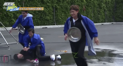 4 khoảnh khắc tẽn tò của Trường Giang ở Running Man: Thánh tay thối phá game, bị đàn em chặt chém đến cứng họng - Ảnh 5.