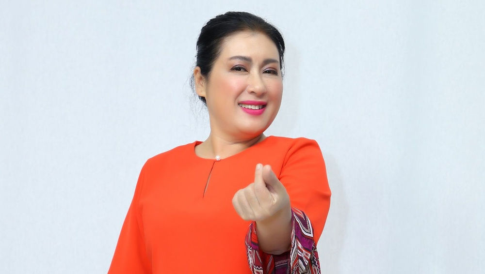 Cõi mạng rần rần chuyện sao nữ Vbiz có con trai ghiền cờ bạc, thuê người thi hộ Đại học rồi bị đuổi khỏi nhà, sự thật ngã ngửa! - Ảnh 3. Cõi mạng rần rần chuyện sao nữ Vbiz có con trai ghiền cờ bạc, thuê người thi hộ Đại học rồi bị đuổi khỏi nhà, sự thật ngã ngửa! - Ảnh 3.