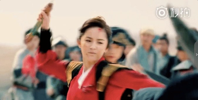 Mỹ nh&acirc;n Hoa ngữ đổ m&aacute;u vẫn xinh kh&oacute; tả: Triệu Lệ Dĩnh cạp đất vẫn kh&ocirc;ng rớt visual, Nhiệt Ba c&oacute; lấn &aacute;t đ&agrave;n chị Dương Mịch? - Ảnh 4.