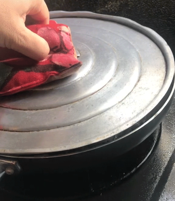 Những lần tình cảm vợ chồng suýt rạn nứt chỉ vì chuyện bếp núc thảm hoạ, xem tới đâu là bật cười thành tiếng tới đó - Ảnh 5. Những lần tình cảm vợ chồng suýt rạn nứt chỉ vì chuyện bếp núc thảm hoạ, xem tới đâu là bật cười thành tiếng tới đó - Ảnh 5.
