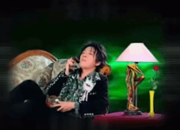 Loạt kỹ xảo MV khiến người xem bị sốc mỹ thuật: Ngoại Vbiz xứng danh &ocirc;ng tổ m&agrave;u m&egrave; nhưng đẳng cấp giả tr&acirc;n l&agrave; cảnh h&aacute;t tr&ecirc;n s&ocirc;ng chảy xiết - Ảnh 2.