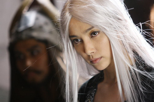 5 mỹ nhân tóc trắng đẹp nhất màn ảnh Hoa ngữ: Cúc Tịnh Y chưa bao giờ ma mị đến thế, trùm cuối đẹp đến tan nát cõi lòng - Ảnh 3.