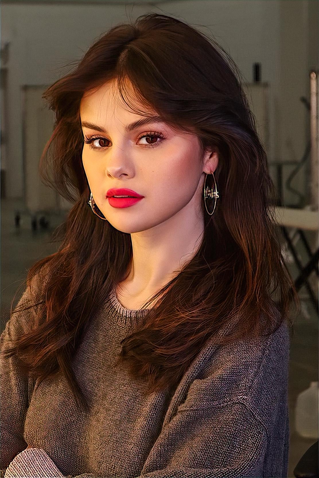 Showbiz hiếm ai được như Selena Gomez: Tự tin phô cả bụng mỡ và vết sẹo ám ảnh, vậy mà vẫn làm thế giới trầm trồ vì visual báu vật - Ảnh 7. Showbiz hiếm ai được như Selena Gomez: Tự tin phô cả bụng mỡ và vết sẹo ám ảnh, vậy mà vẫn làm thế giới trầm trồ vì visual báu vật - Ảnh 7.