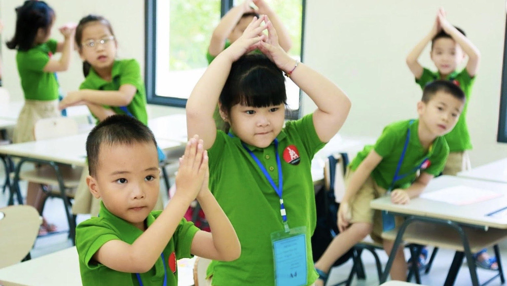 TS Vũ Thu Hương: Nhiều cha mẹ Việt sai trầm trọng vì 1 tư tưởng đã bị bóp méo, bắt đầu từ năm 2007-2008 - Ảnh 2. TS Vũ Thu Hương: Nhiều cha mẹ Việt sai trầm trọng vì 1 tư tưởng đã bị bóp méo, bắt đầu từ năm 2007-2008 - Ảnh 2.