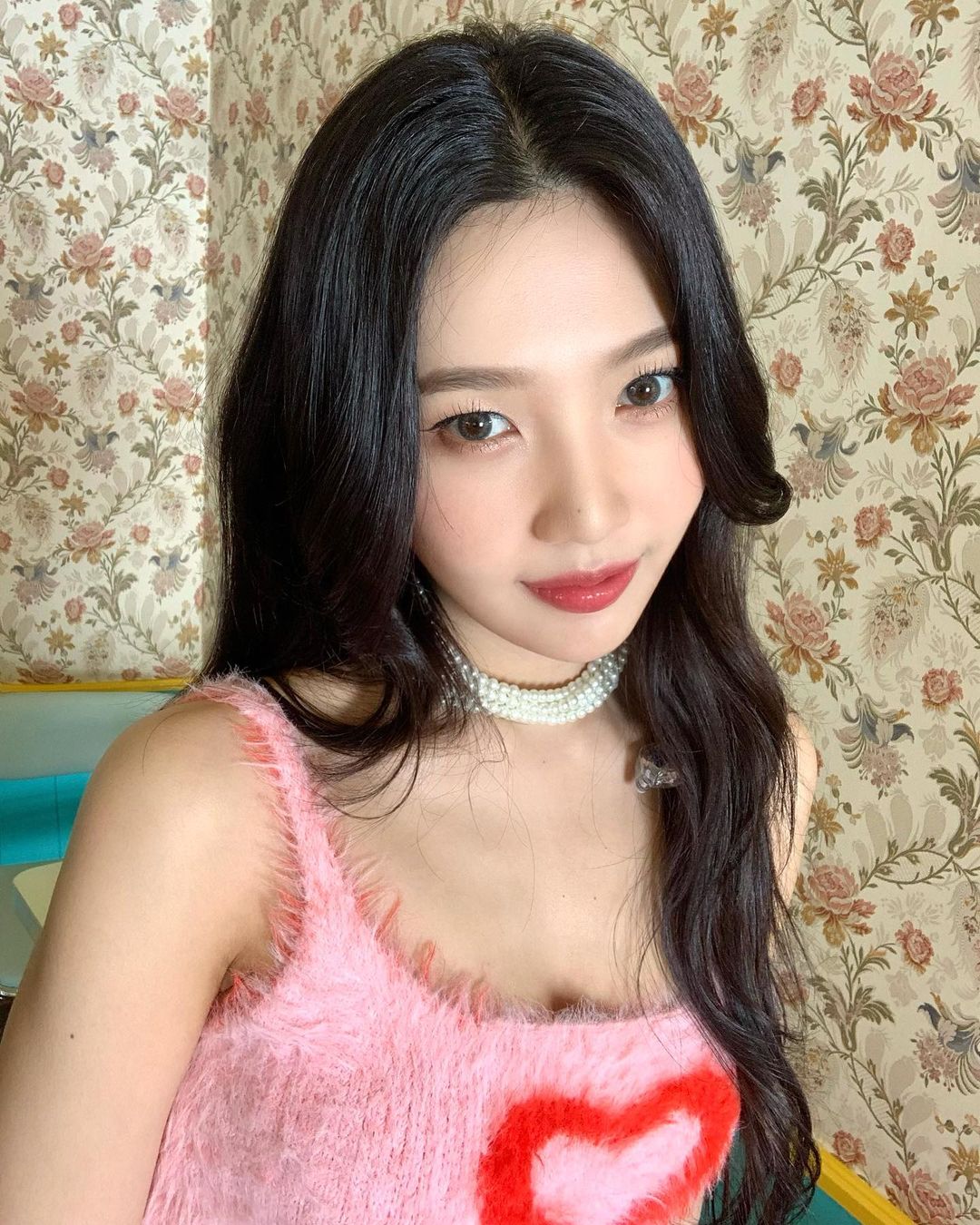 Đây mới là định nghĩa đẹp tựa búp bê sống: Nữ thần gây sốc visual với combo mặt đẹp vô thực, đôi chân như được PTS - Ảnh 7. Đây mới là định nghĩa đẹp tựa búp bê sống: Nữ thần gây sốc visual với combo mặt đẹp vô thực, đôi chân như được PTS - Ảnh 7.