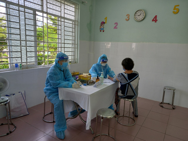 Đã tiêm vaccine an toàn cho hơn 8.400 phụ nữ mang thai và cho con bú ở TP. Thủ Đức - Ảnh 1.