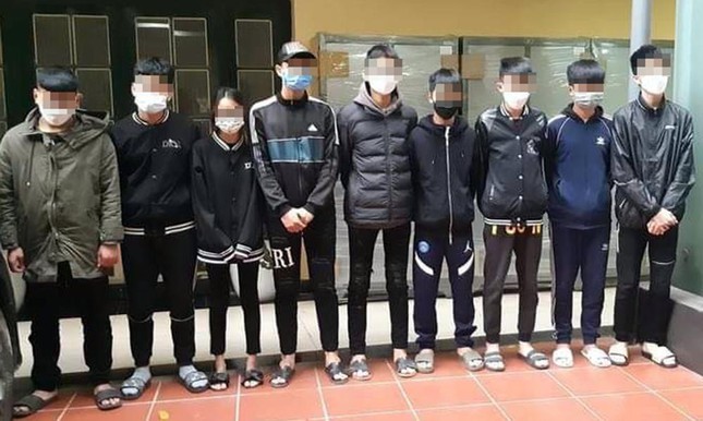 Những vụ cướp t&aacute;o tợn d&ugrave;ng s&uacute;ng, hơi cay trong th&aacute;ng củ mật - Ảnh 4.