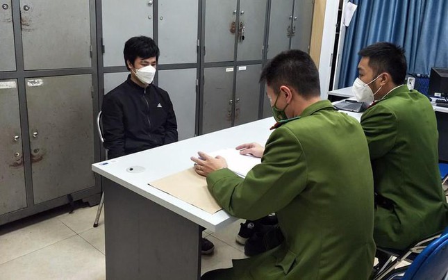 Những vụ cướp t&aacute;o tợn d&ugrave;ng s&uacute;ng, hơi cay trong th&aacute;ng củ mật - Ảnh 5.