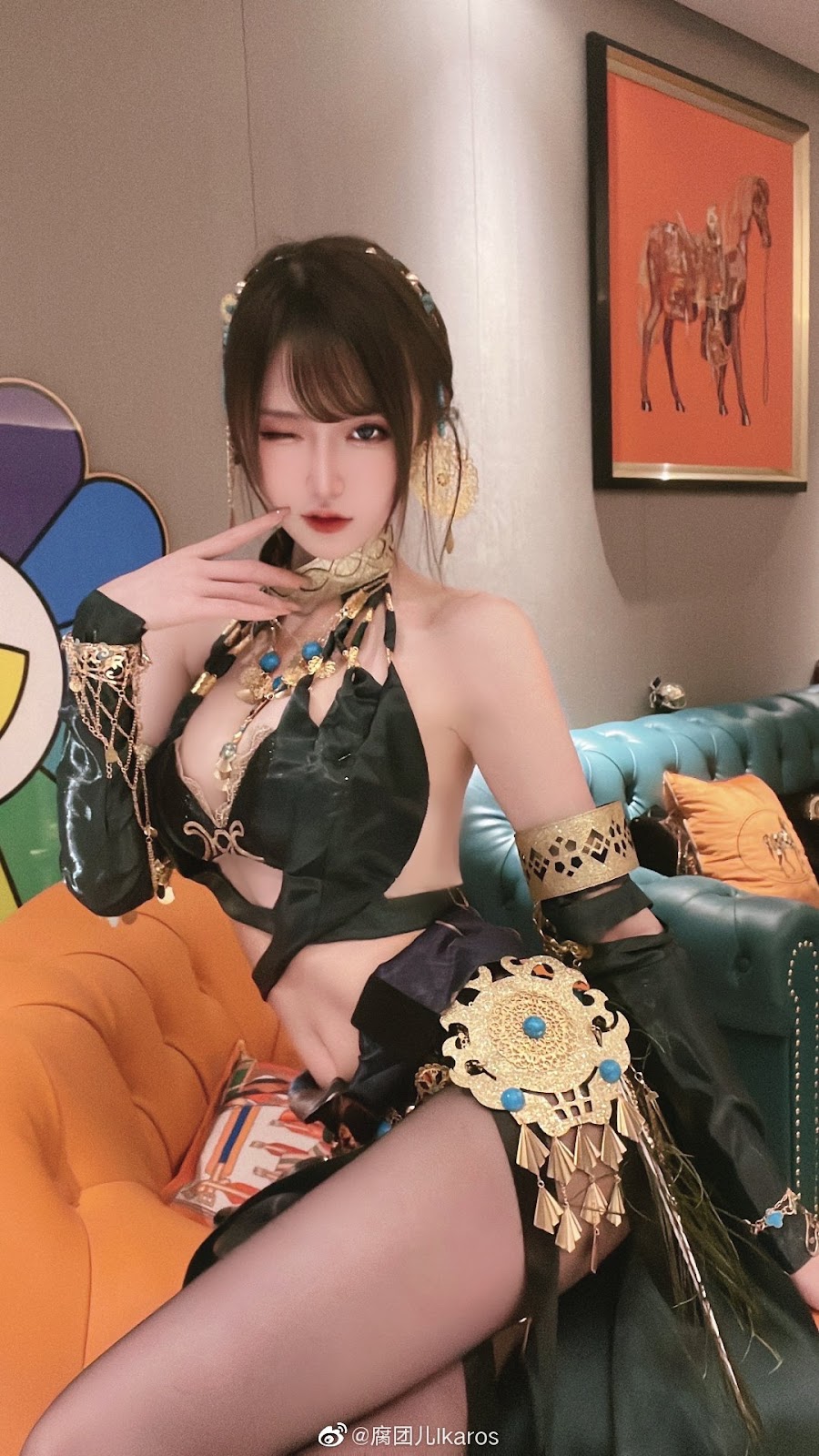 Cosplay nhân vật game cực sexy ngay trên sóng livestream, nữ streamer lập tức nhận donate tới tấp từ người xem - Ảnh 9.