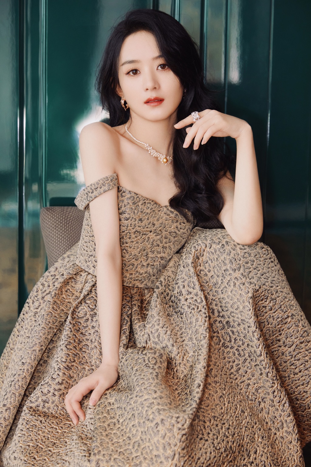 Được hỏi lý do vì sao cưới Triệu Lệ Dĩnh thay vì Nghê Ni, Phùng Thiệu Phong trả lời 1 câu tiết lộ tính cách thật của vợ cũ - Ảnh 4. Được hỏi lý do vì sao cưới Triệu Lệ Dĩnh thay vì Nghê Ni, Phùng Thiệu Phong trả lời 1 câu tiết lộ tính cách thật của vợ cũ - Ảnh 4.
