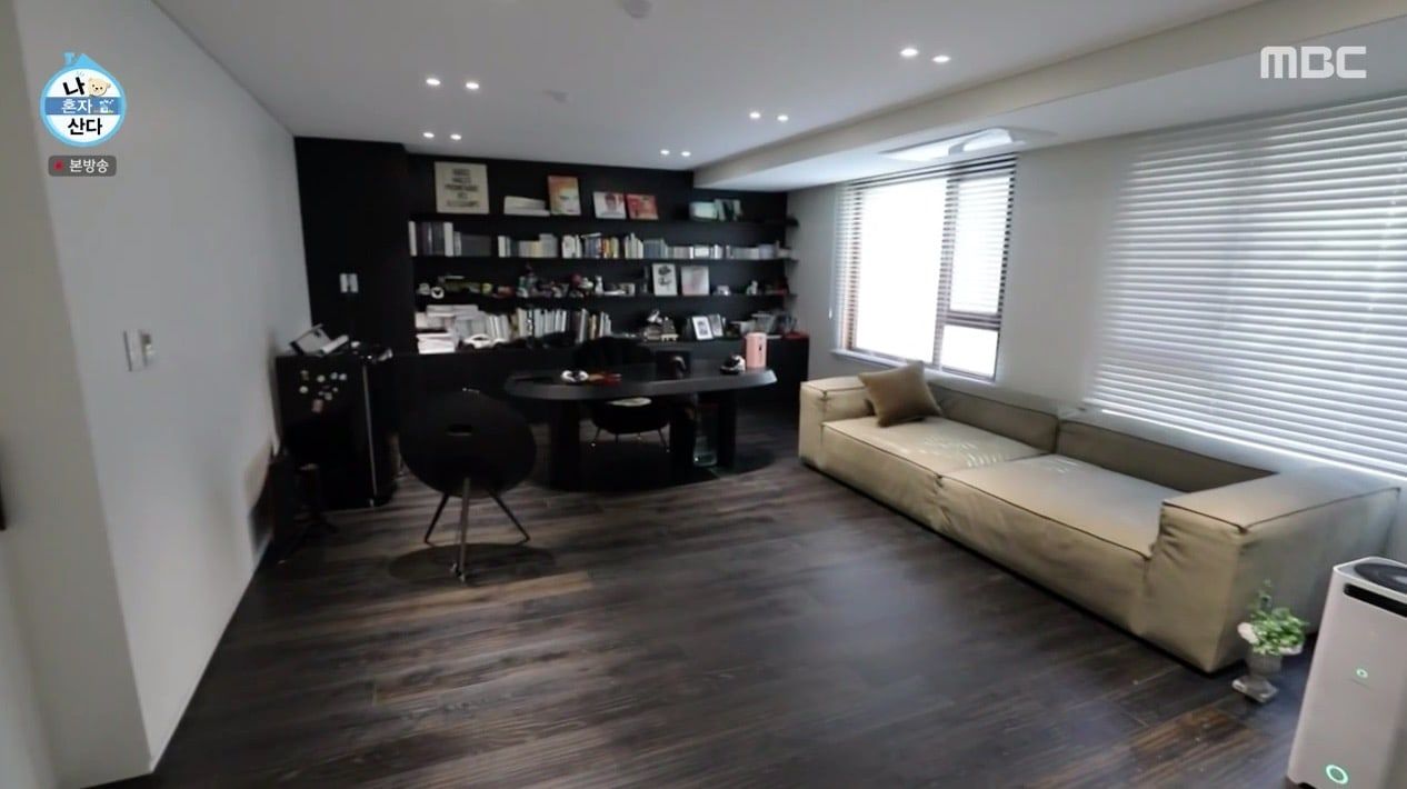 Decor nhà chuẩn xịn như sao Hàn: Bức tường trong nhà Kang Daniel chiếm ...
