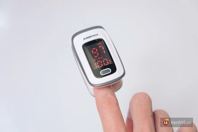 Review máy đo nồng độ oxy trong máu SpO2: Máy 1,4 triệu khác gì chiếc ...