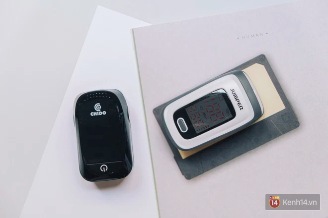 Review máy đo nồng độ oxy trong máu SpO2: Máy 1,4 triệu khác gì chiếc ...