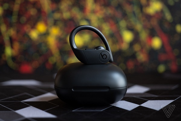 Apple tiếp tục bị kiện vì tai nghe Powerbeats Pro - Ảnh 1.