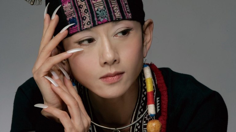 Vũ công 60 tuổi trông vẫn như thiếu nữ ở Trung Quốc chia sẻ 4 bí quyết giữ gìn sức khỏe và sắc đẹp - Ảnh 4.