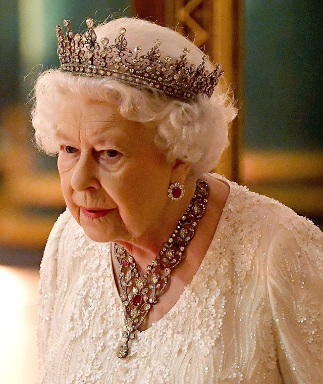 Bí mật về báu vật cực hiếm Nữ hoàng Anh chỉ cho Công nương Kate dùng, ngay cả Diana cũng chưa được động đến - Ảnh 6.