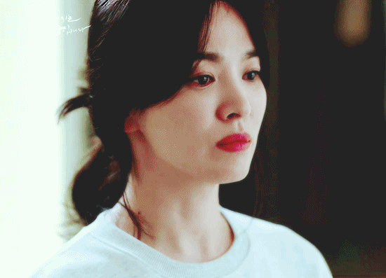 Đại mỹ nhân không tuổi Song Hye Kyo dạo này bỗng lồ lộ dấu hiệu lão hóa: Cười lên là hằn “cả rổ” nếp nhăn, khác xa ảnh PTS? - Ảnh 8.