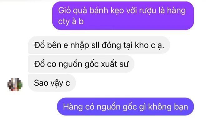 Đại hội “bóc phốt” giỏ quà Tết khiến ai cũng ngã ngửa: Vỏ thì đẹp nhưng bên trong toàn “hàng dỏm”, mang đi tặng khách đúng muối mặt luôn - Ảnh 7.