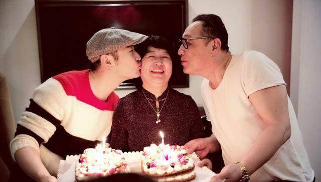 Dấu hiệu chứng minh Angela Baby và Huỳnh Hiểu Minh toang từ lâu: Thái độ lạ ở sự kiện, căng nhất vụ dằn mặt tình cũ của chồng - Ảnh 6.