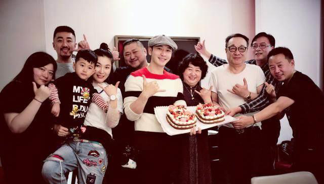 Dấu hiệu chứng minh Angela Baby và Huỳnh Hiểu Minh toang từ lâu: Thái độ lạ ở sự kiện, căng nhất vụ dằn mặt tình cũ của chồng - Ảnh 7.