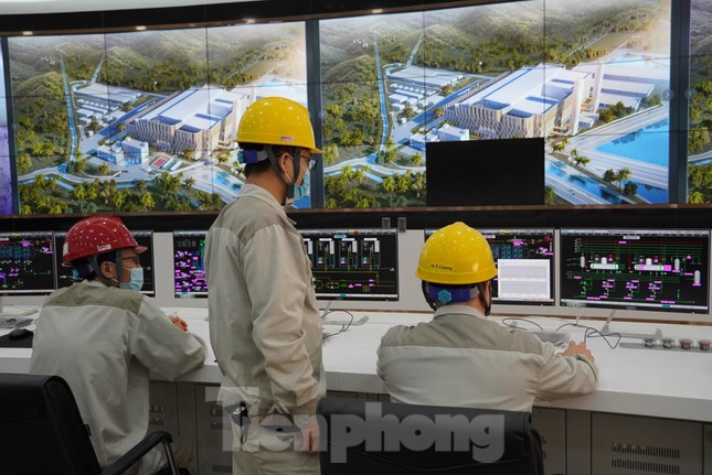 Bên trong nhà máy điện rác trị giá 7.000 tỷ đồng, lớn nhất Việt Nam - Ảnh 9.
