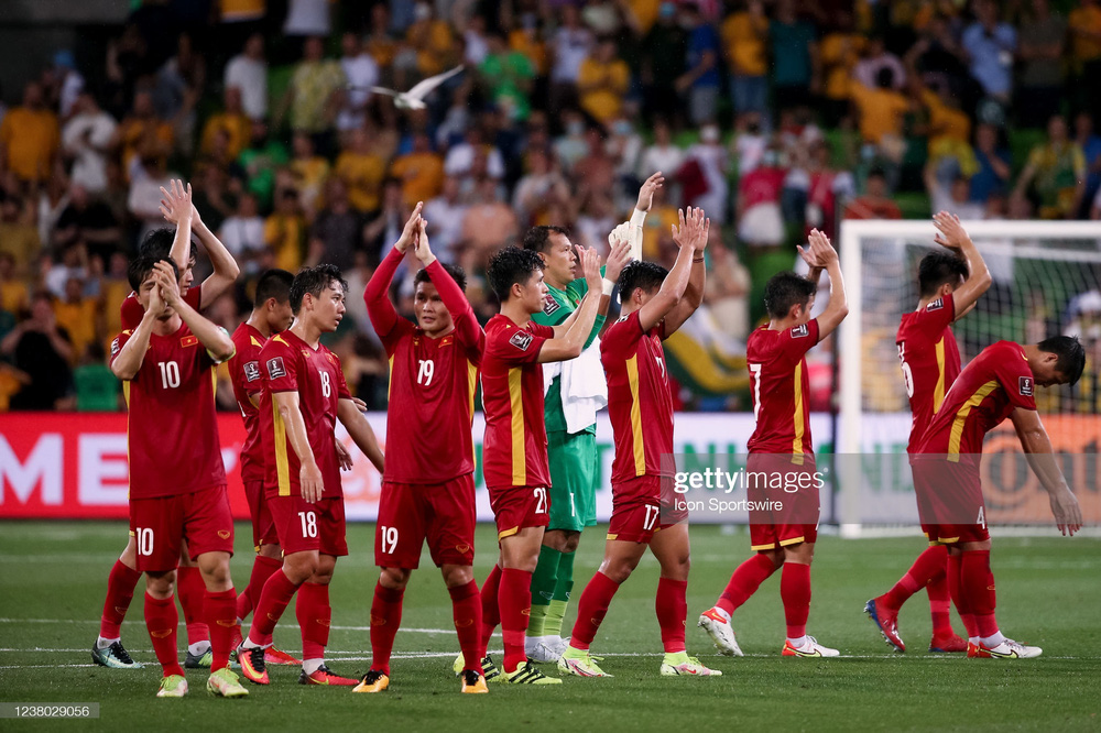 Câu nói đầy phẫn nộ của bầu Đức & món quà lớn cho bóng đá Việt Nam - Ảnh 2.