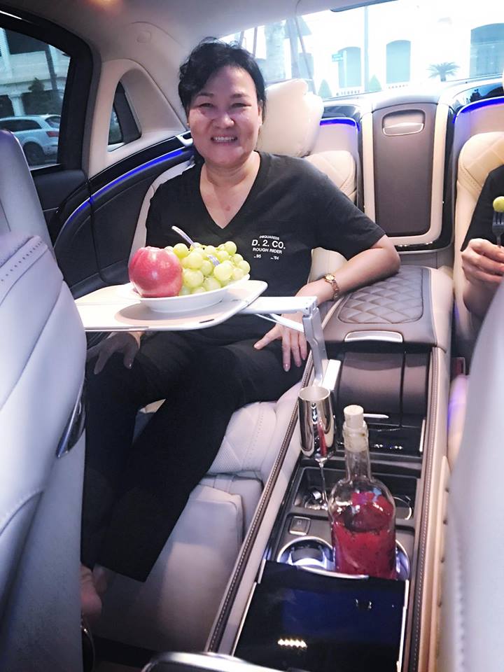 Vbiz có 1 sao nữ được dì ghẻ cưng như con gái ruột, cuộc sống ra sao mà từng gây tranh cãi chuyện phụng dưỡng? - Ảnh 9. Vbiz có 1 sao nữ được dì ghẻ cưng như con gái ruột, cuộc sống ra sao mà từng gây tranh cãi chuyện phụng dưỡng? - Ảnh 9.