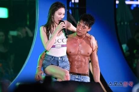 Tình tin đồn của Sunmi đi show Too Hot To Handle bản Hàn mà netizen chỉ mong đến lúc cởi áo khoe body, ủa? - Ảnh 4. Tình tin đồn của Sunmi đi show Too Hot To Handle bản Hàn mà netizen chỉ mong đến lúc cởi áo khoe body, ủa? - Ảnh 4.
