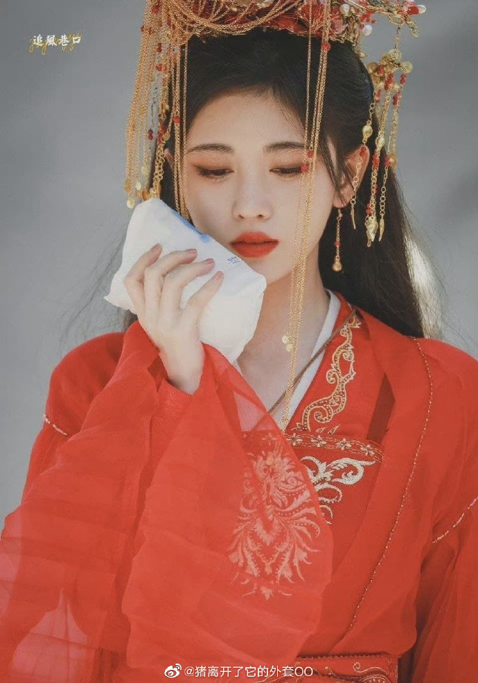 Nức nở visual loạt t&acirc;n nương được mong chờ nhất 2022: C&uacute;c Tịnh Y vẫn chi ch&iacute;t sương sa hạt lựu, đẹp sao lại đệ nhất flop - Ảnh 12.