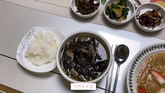 Vlogger Hàn Quốc chia sẻ tuyệt chiêu đánh bay mỡ bụng: giảm 3,5kg trong 5 ngày với chế độ ăn không bột mì - Ảnh 9.