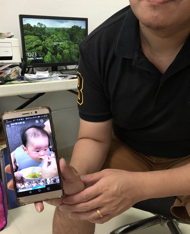 R&uacute;ng động: Chấp nhận chi 20 triệu đồng/th&aacute;ng gửi gắm con trai 6 th&aacute;ng tuổi cho bảo mẫu, bố mẹ cay đắng nhận về x&aacute;c con lạnh ngắt - Ảnh 2.