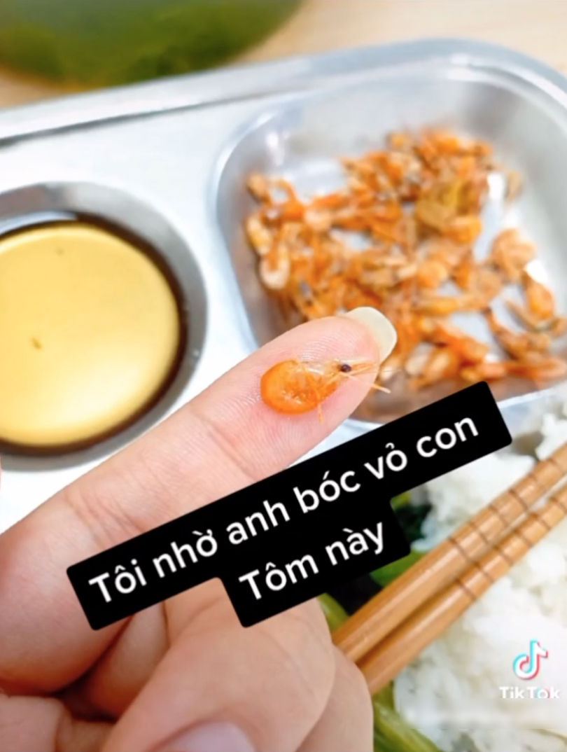 Bị anh người yêu mắng vì đòi bóc tôm, cô gái ấm ức đăng lên MXH: Rốt cuộc ai đúng, ai sai? - Ảnh 4.