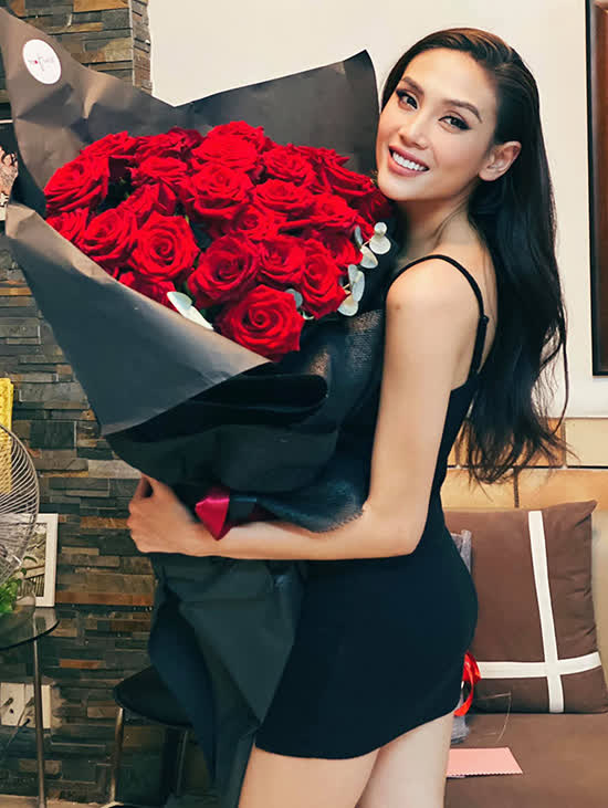 Một siêu mẫu Việt đình đám từng bật khóc thú nhận là… người thứ 3 khi yêu đàn ông có vợ, chân thành khuyên các bạn nữ 1 điều - Ảnh 2. Một siêu mẫu Việt đình đám từng bật khóc thú nhận là… người thứ 3 khi yêu đàn ông có vợ, chân thành khuyên các bạn nữ 1 điều - Ảnh 2.
