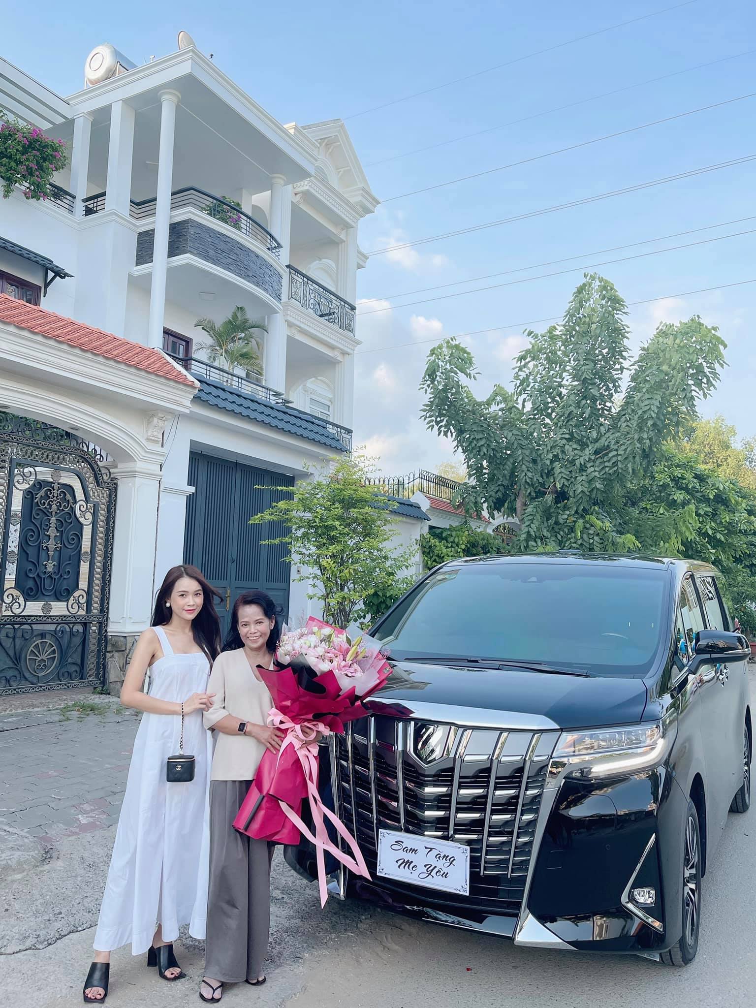 Hội con nhà người ta đã mang gì về cho mẹ? - Ảnh 20. Hội con nhà người ta đã mang gì về cho mẹ? - Ảnh 20.