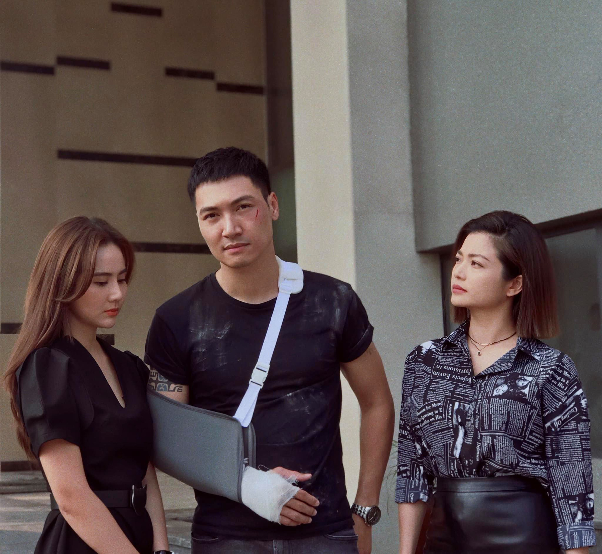 10 phim Việt có rating cao nhất 2021: Top 1 là cái tên cực sốc, Hương Vị Tình Thân đâu mất rồi? - Ảnh 9. 10 phim Việt có rating cao nhất 2021: Top 1 là cái tên cực sốc, Hương Vị Tình Thân đâu mất rồi? - Ảnh 9.