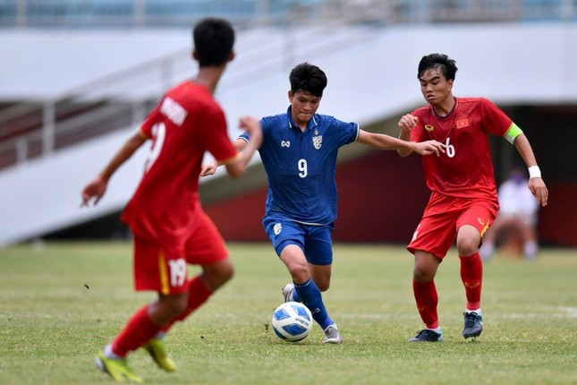 Thắng 3-0, Việt Nam vẫn đứng dưới Thái Lan trong lễ phân nhóm giải U17 châu Á - Ảnh 1.