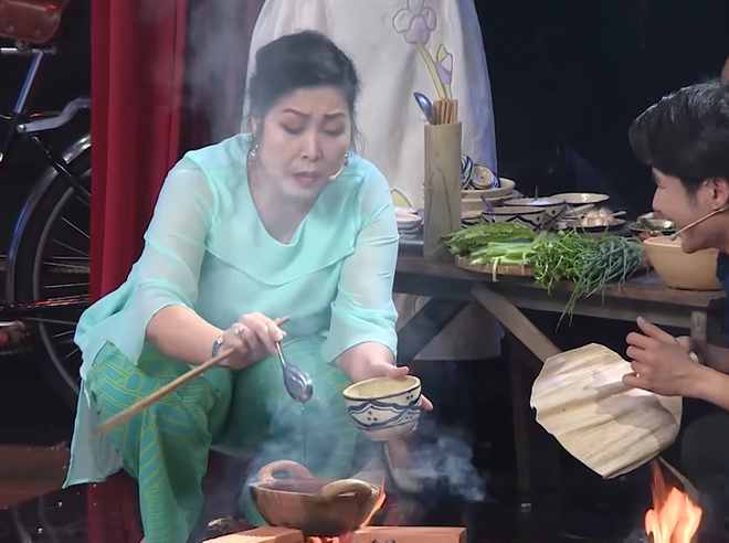 &Aacute; hậu H&agrave; Thu: Bất chấp thủ đoạn để được ăn c&aacute; kho - Ảnh 1.