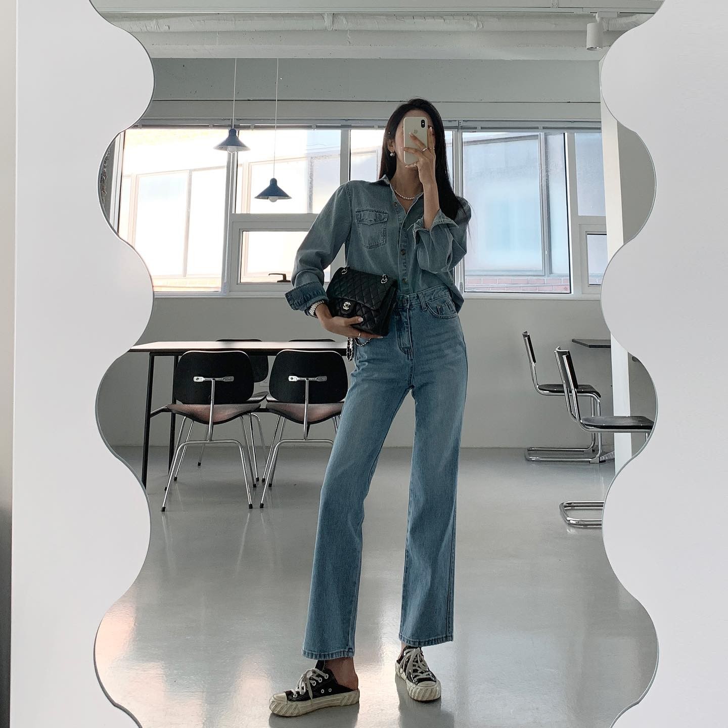 4 xu hướng đồ denim của mùa thu 2022 - Ảnh 6.