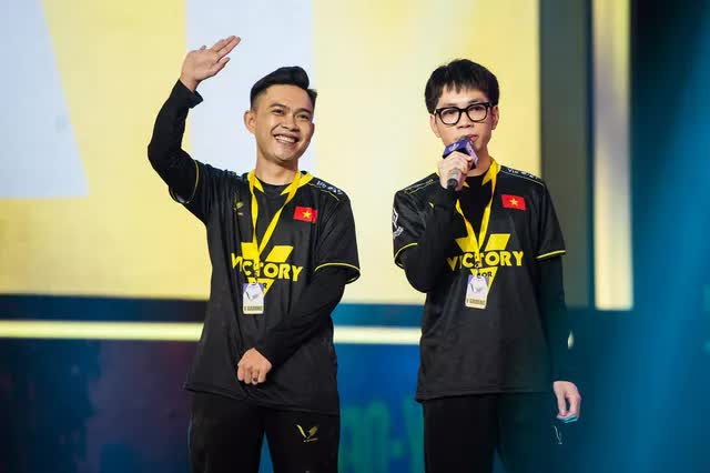 Saigon Phantom lật k&egrave;o kinh điển chưa từng c&oacute;, bảo vệ th&agrave;nh c&ocirc;ng ng&ocirc;i v&ocirc; địch Đấu Trường Danh Vọng lần thứ 3 - Ảnh 1.