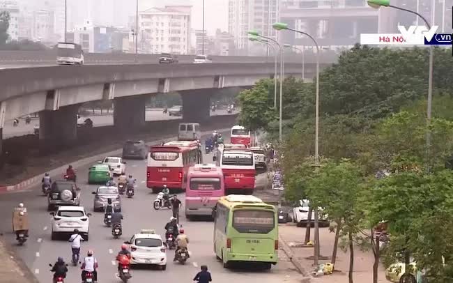 Hà Nội lập 41 điểm dừng đón, trả khách tuyến cố định - Ảnh 1.