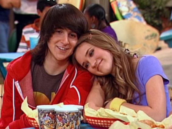 Đôi bạn thân của Hannah Montana sau hơn 15 năm: Đều có cuộc sống viên mãn hơn sự nghiệp - Ảnh 9.