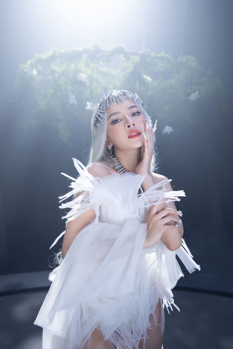 ミス・ショウビズになりたいというチ・プーの満たされない願望 - 写真7.