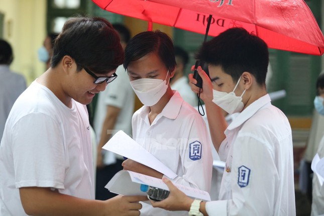 Tuyển sinh đại học 2022: Nhiều ngành trắng thí sinh - Ảnh 1.