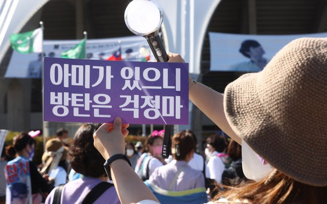 Người hâm mộ ủng hộ quyết định hoàn thành nghĩa vụ quân sự của BTS - Ảnh 1.