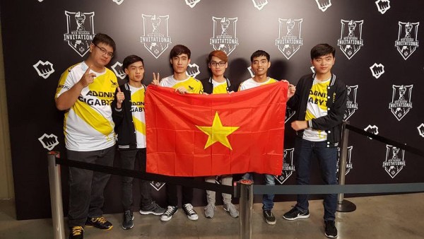 Chân dung đội trưởng đẹp trai, tài năng, bắn tiếng Anh như gió của GAM Esports - Ảnh 4.